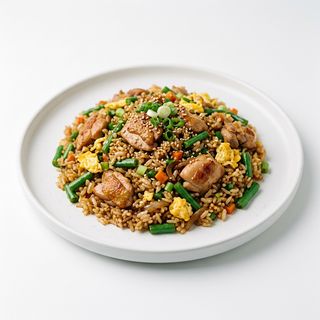 Yakimeshi Con Pollo