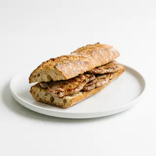 Bocadillo De Lomo A La Plancha