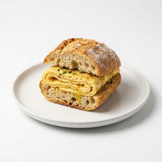 Bocadillo De Tortilla Francesa