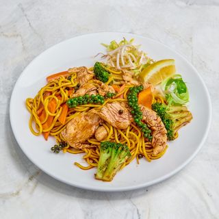 Pad Thai Z Kurczakiem