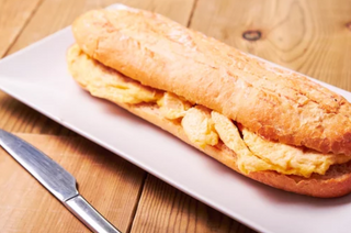 Bocadillo De Tortilla Francesa