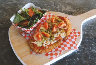 Milanesa Con Queso + Ensalada