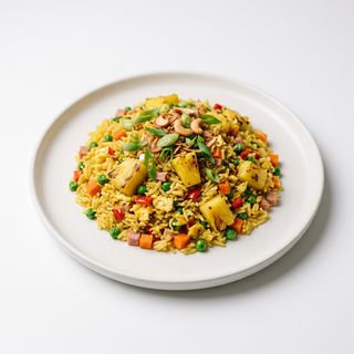 16.Riso saltato con ananas 菠萝炒饭