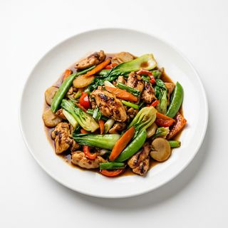 Pollo Con Verduras Chinas