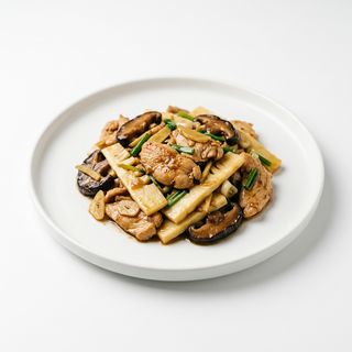 Pollo Con Bambú Y Setas