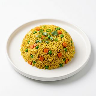 18.Riso saltato al curry 咖喱炒饭/(虾仁/鸡肉/牛肉)