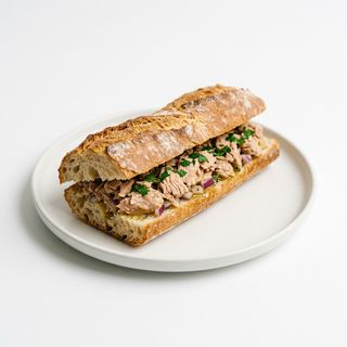 Bocadillo De Atún