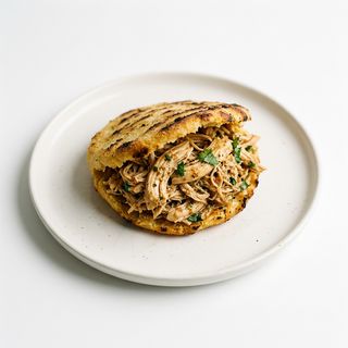 Arepa Con Pollo