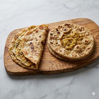 1 Paratha de queso + yogur + pepinillio