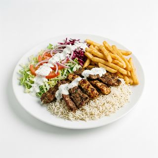 Plato kebab con arroz