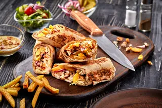 Kebab con patatas dentro