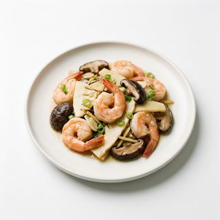 gambas con bambú y setas chinas