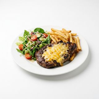 Plato Ternera con Queso + Ensalada + Patatas