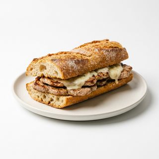 Bocadillo Lomo Con Queso