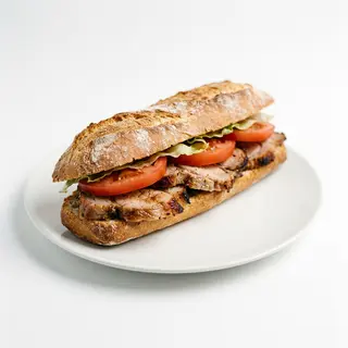 Bocadillo De Lomo Al Horno Con Tomate