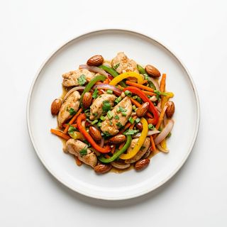 Pollo Con Almendra Y Verdura