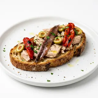 Torrada De Atún Con Anchoas