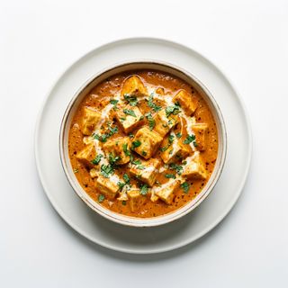 Ser Paneer w sosie maślanym