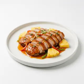 Pato Con Piña Agridulce