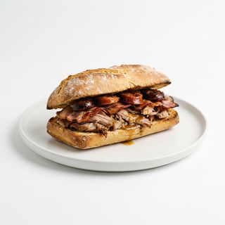Bocadillo De Jamón Serrano + Tomate + Aceite