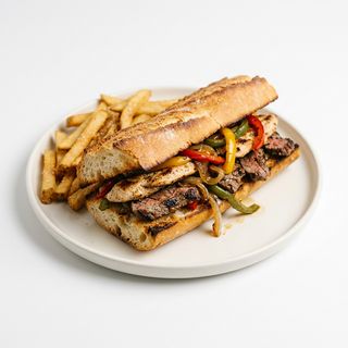 Bocadillo Mixto: Pollo + Carne + Verduras