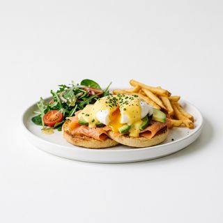 Huevos Benedictinos Con Salmón