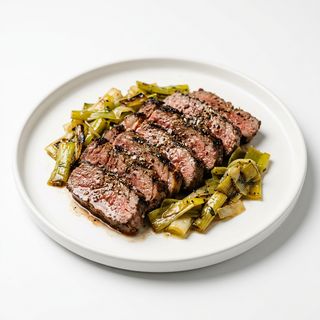 Ternera A La Plancha Con Puerros
