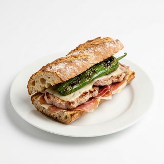 Bocadillo Serranito