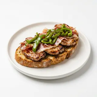 Torrada De Lomo Con Jamón Y Pimiento Verde