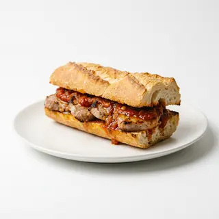 Bocadillo De Magreta Con Tomate