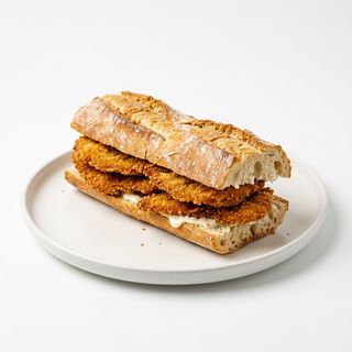 Bocadillo De Serranito De Pollo + Salsa