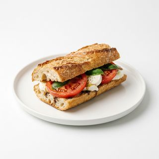 Bocadillo Caprese