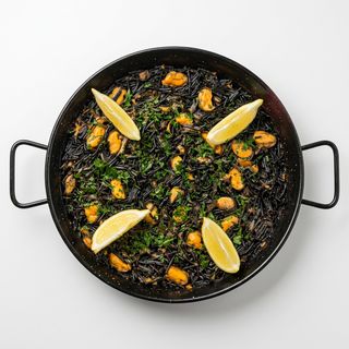 Arroz Fideuá Negra (Para 2 Personas)