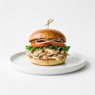 Sándwich De Pollo Desmenuzado