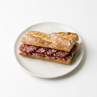 Bocadillo De Salchichón