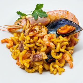 Arroz Fideuá Estilo Patio (Para 2 Personas)