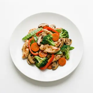 Pollo con cinco verduras