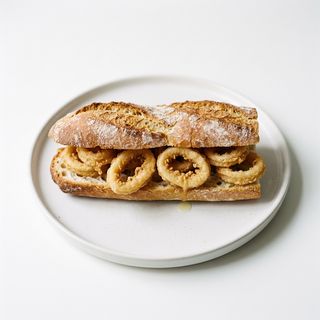 Bocadillo De Calamares