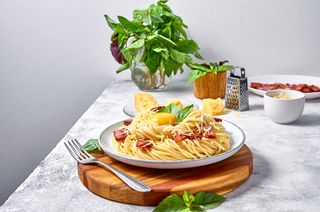 Casarecce alla gricia o alla carbonara