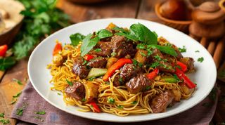 Fideos Salteados Con Ternera