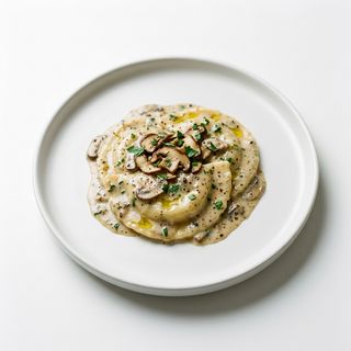 Mezzaluna Al Funghi