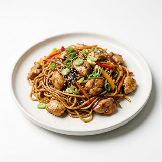 2. Tallarines Con Pechuga De Pollo