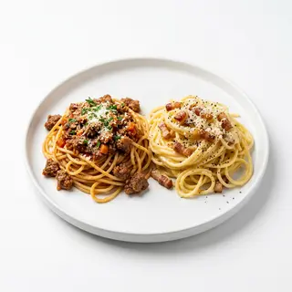 Espaguetis A La Carbonara Y Boloñesa