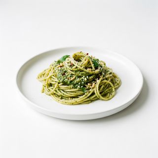 Espaguetis Con Pesto