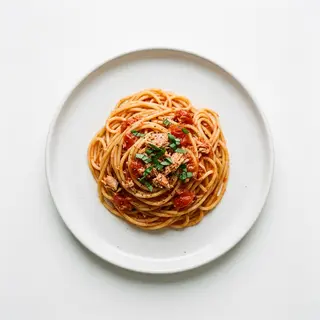 Espaguetti Con Atun Y Tomate