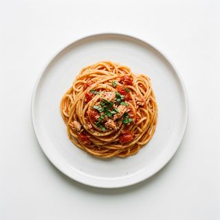 Espaguetti Con Atun Y Tomate