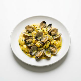 Gnocchi vongole e zafferano
