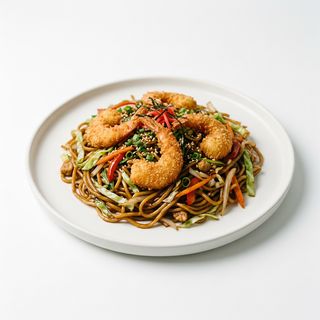 Wok Yakisoba con Langostino Rebozado
