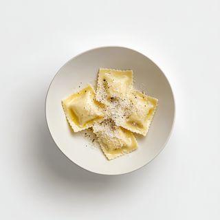 Ravioli di Brasato Panna e Parmigiano