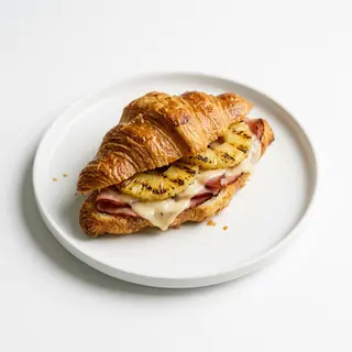 Croissant Mixto Con Piña